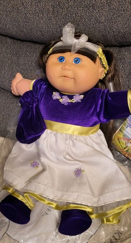 2002 toys exclusive - 'r, us